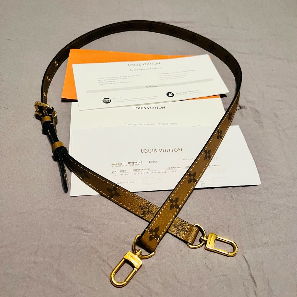 LV Reverse Monogram strap
